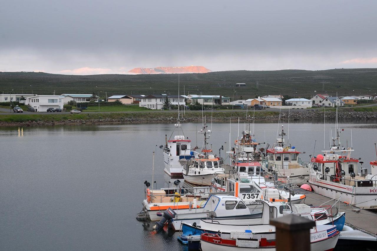 Sandur Þórshöfn Buitenkant foto